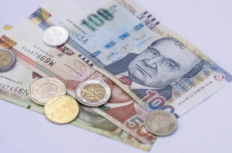 Dinero que se usa en Perú