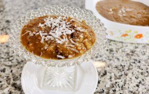 Arroz zambito con ralladura de coco.