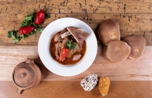  Adobo Cusqueño: El Desayuno Dominical que Revive Tradiciones